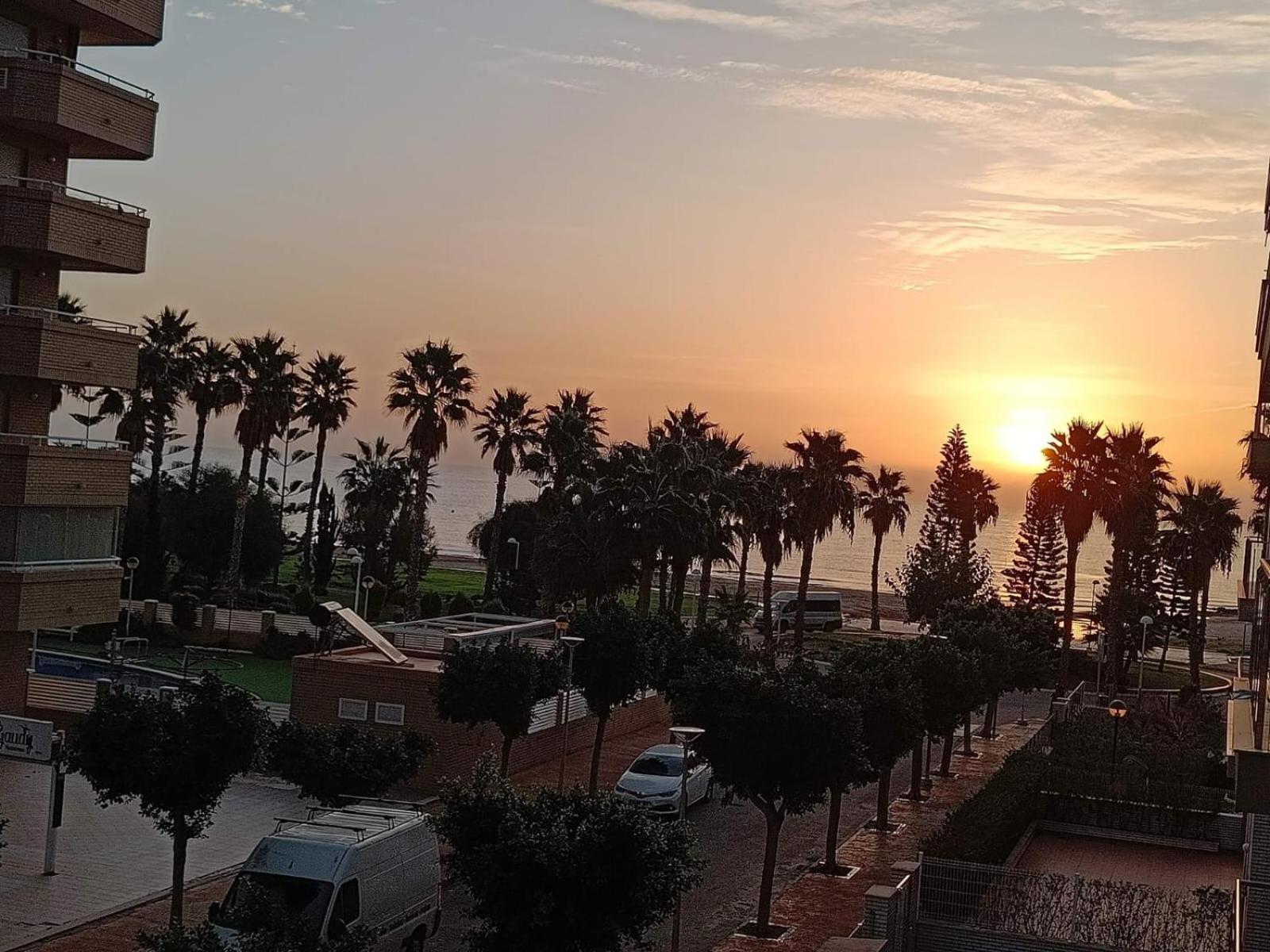 Apartamentos Be Suites Primera Linea Oropesa del Mar Eksteriør bilde
